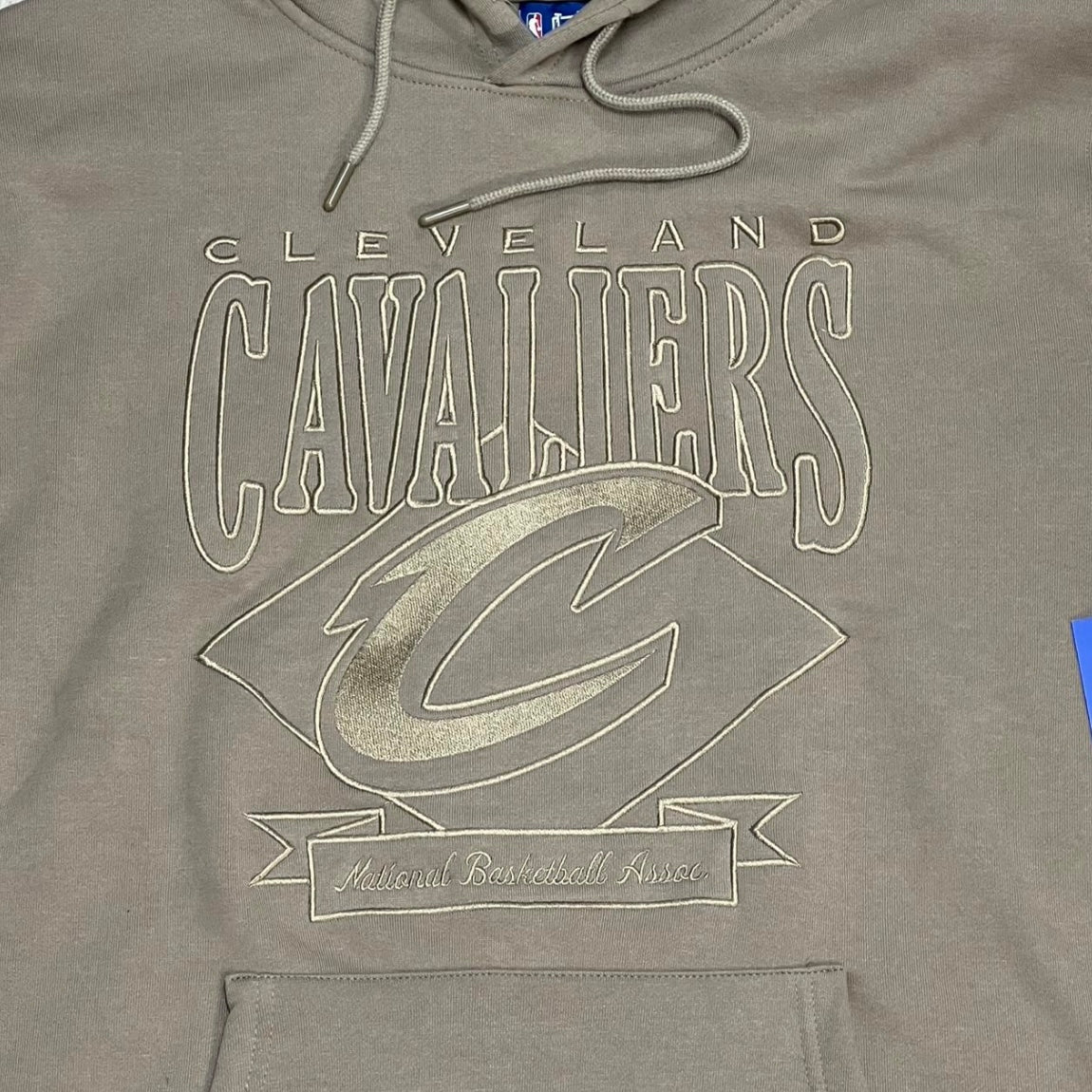 New Cleveland Cavs green embroidered hoodie sz: M & L