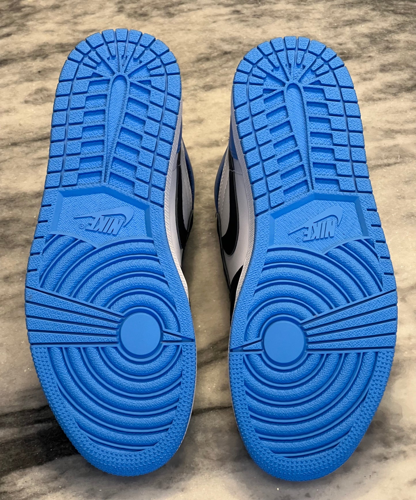 Air Jordan 1 Retro High OG 'UNC Toe' Size: 7 & 9.5