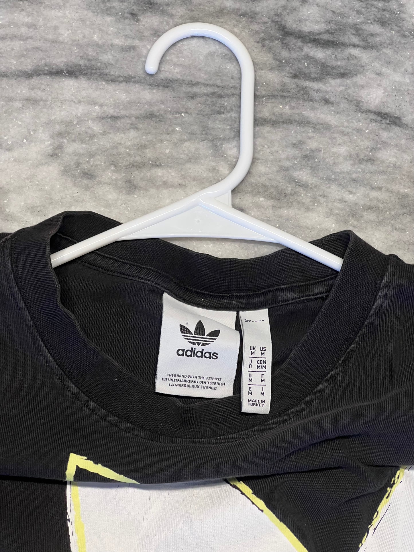 Vintage Adidas Large Graphic Tee Size: M