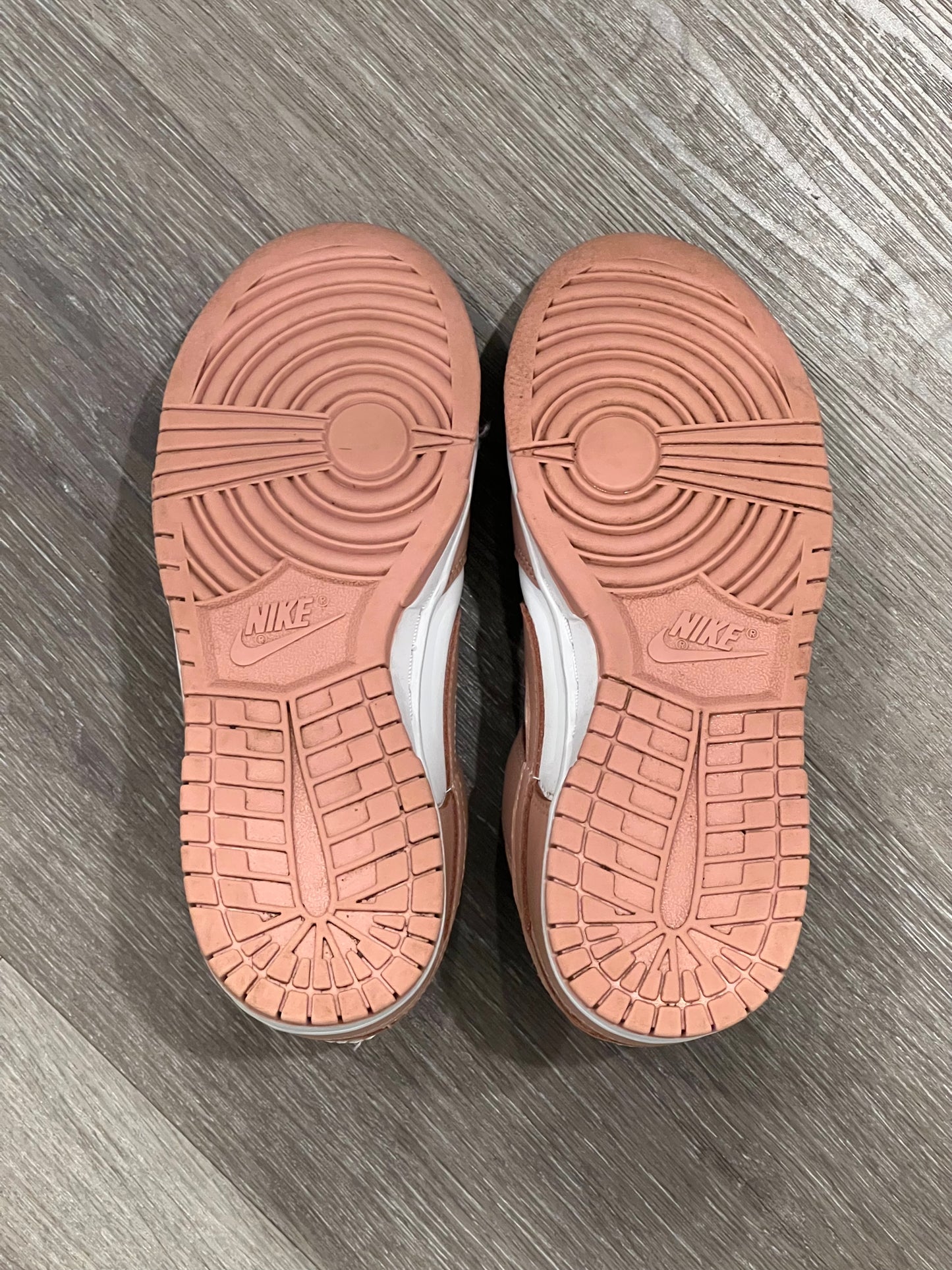 Nike Dunk Low 'Whisper Rose' Sz: 6W