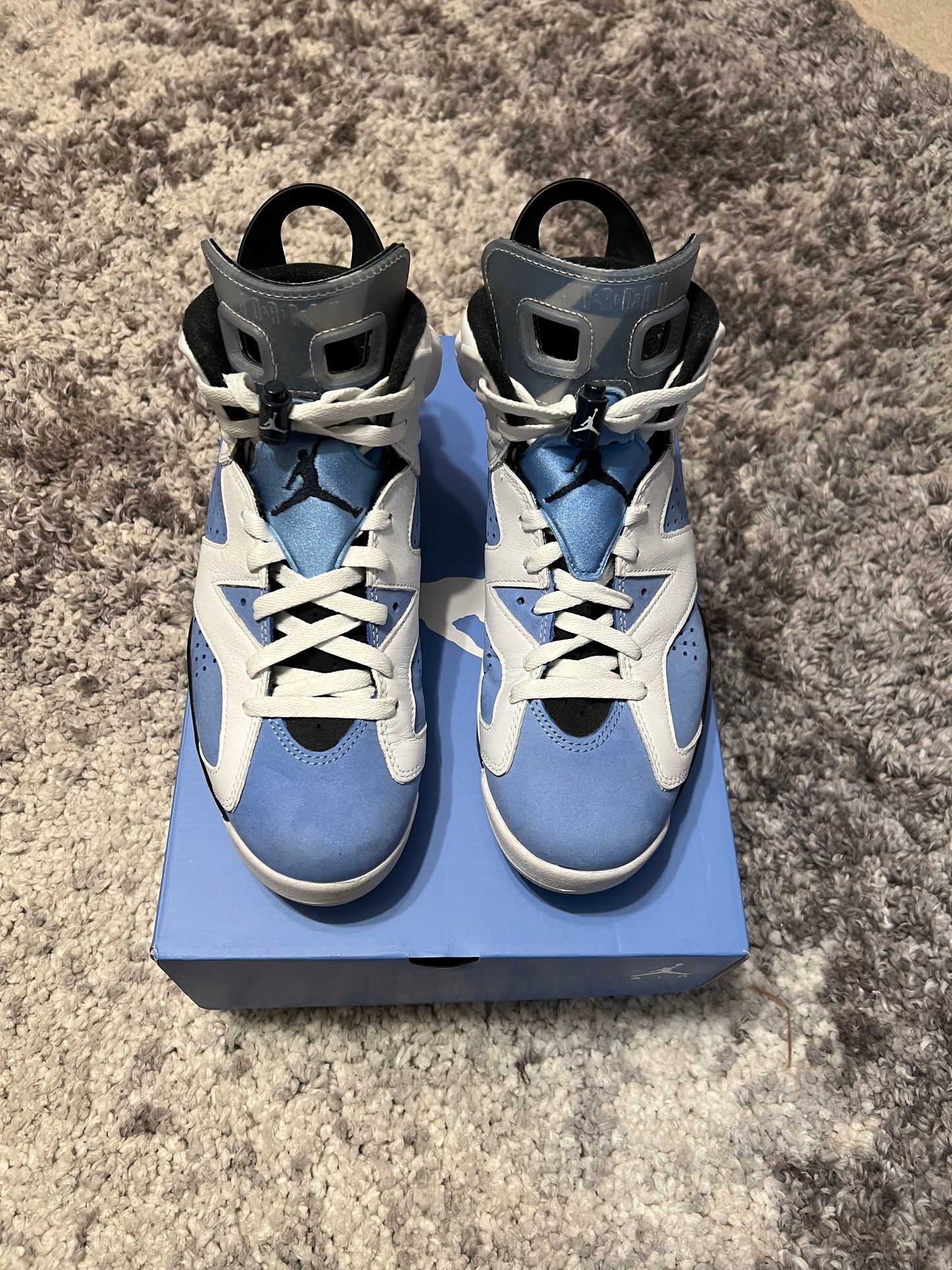 Jordan 6 Retro UNC White Sz: 9