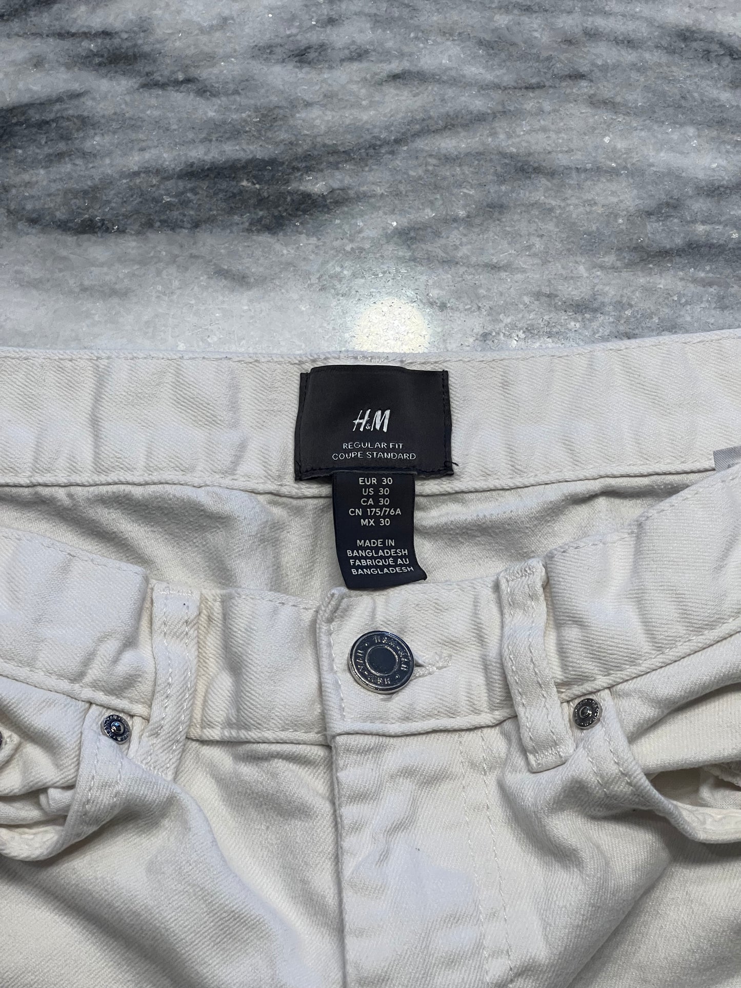 H&M Regular Fit Jeans Size: 30