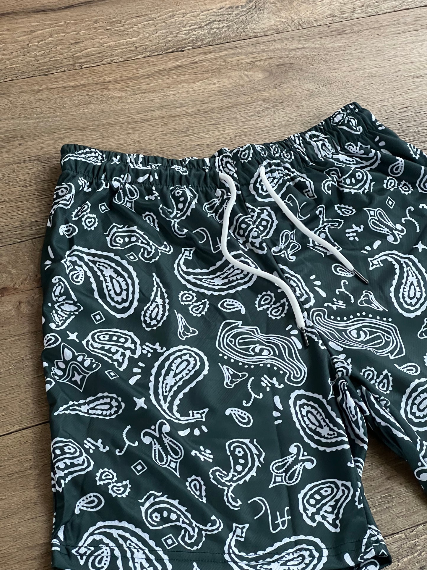 Dark Green Bandanna Shorts Sz: XL